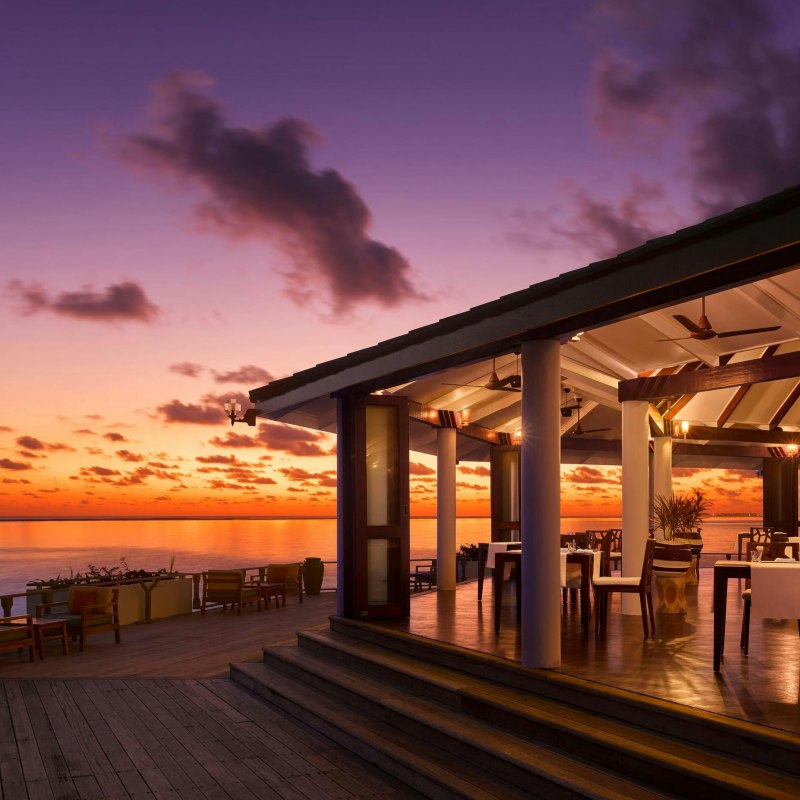 Мальдіви Villa Park Sun Island Resort 5*